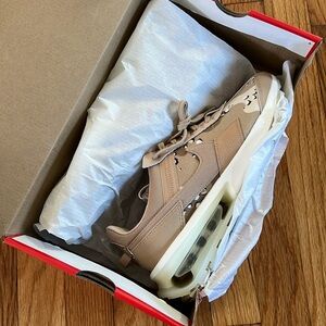 Nike Women’s Air Max Pre-Day SE